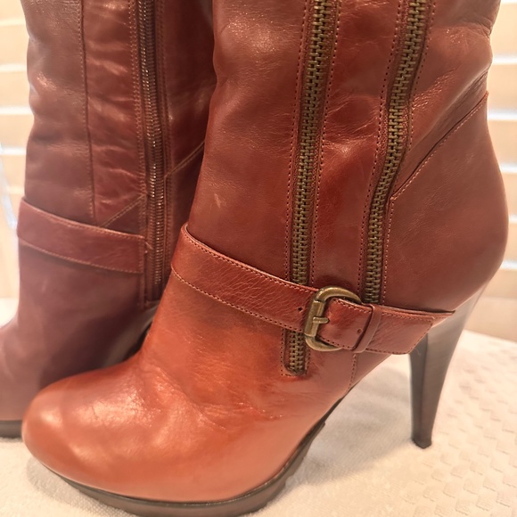 Brown Guess boots - Picture 4 of 16